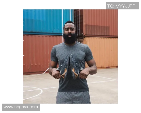 詹姆斯哈登的篮球之路与未来展望:从MVP到总冠军的追逐之旅 詹姆斯哈登的篮球之路与未来展望:从MVP到总冠军的追逐之旅