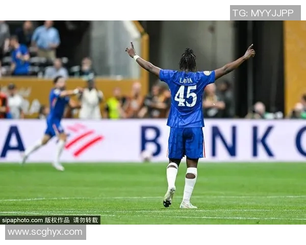 切尔西主帅遭遇解雇传闻，球队命运莫测