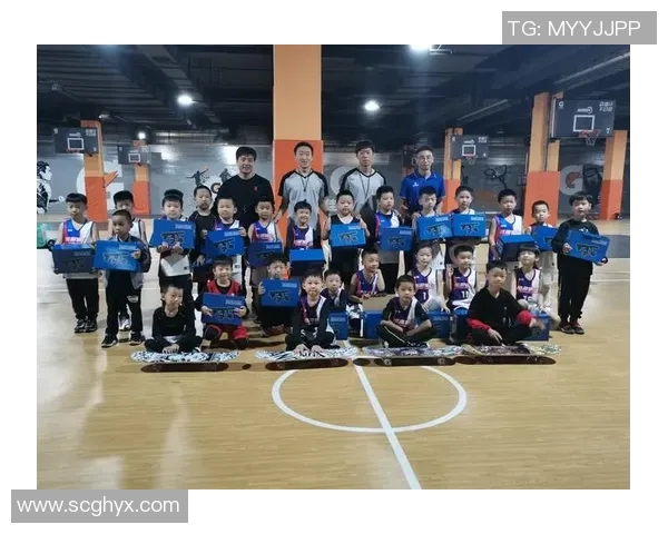 夏季联赛精彩对决中国队挑战太阳队展现篮球魅力与青春风采 夏季联赛精彩对决中国队挑战太阳队展现篮球魅力与青春风采